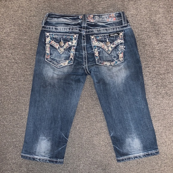 Miss Me Jeans - Picture 1 of 10